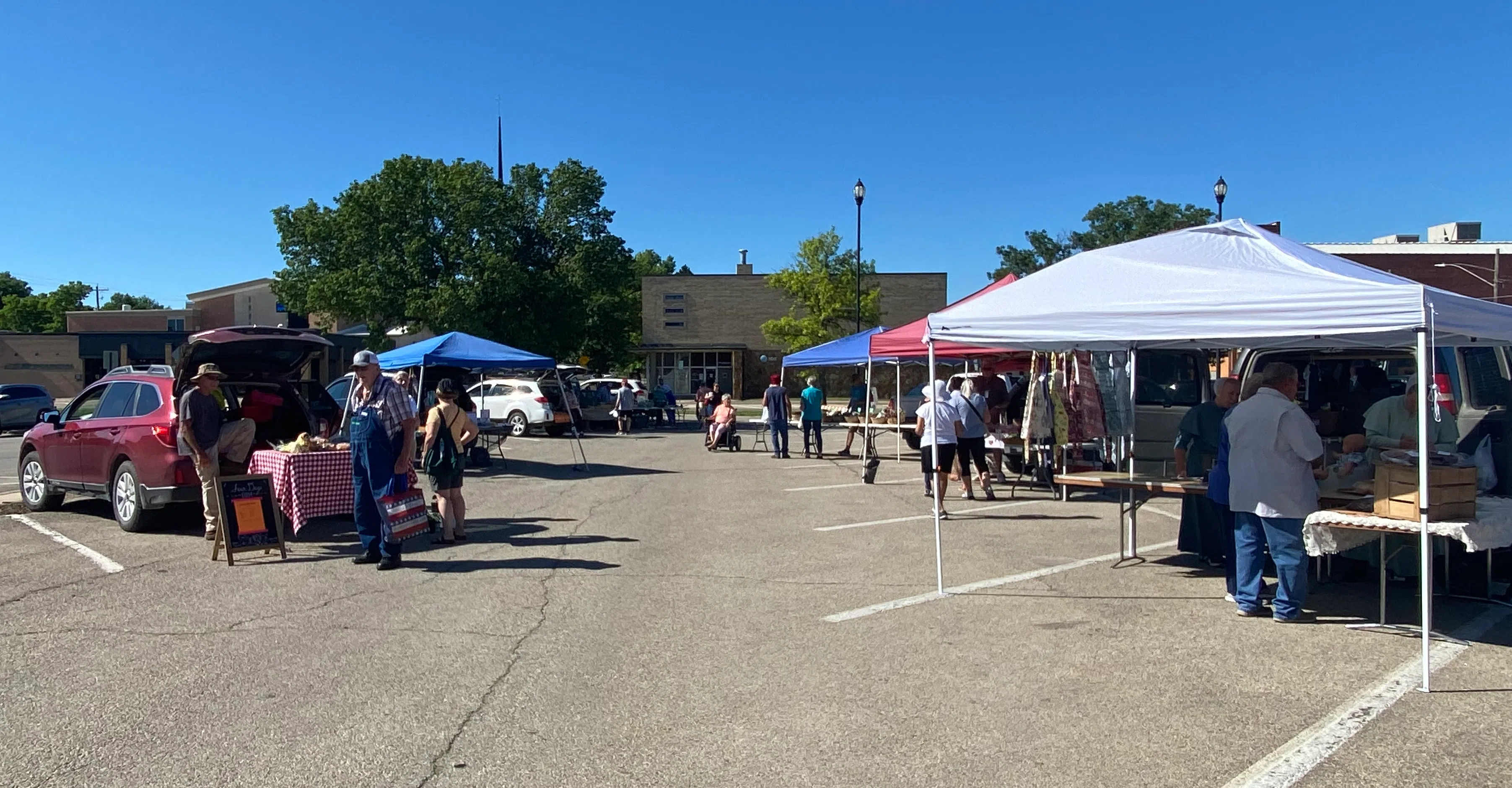 Emporia Farmer's Market begins Wednesday sales