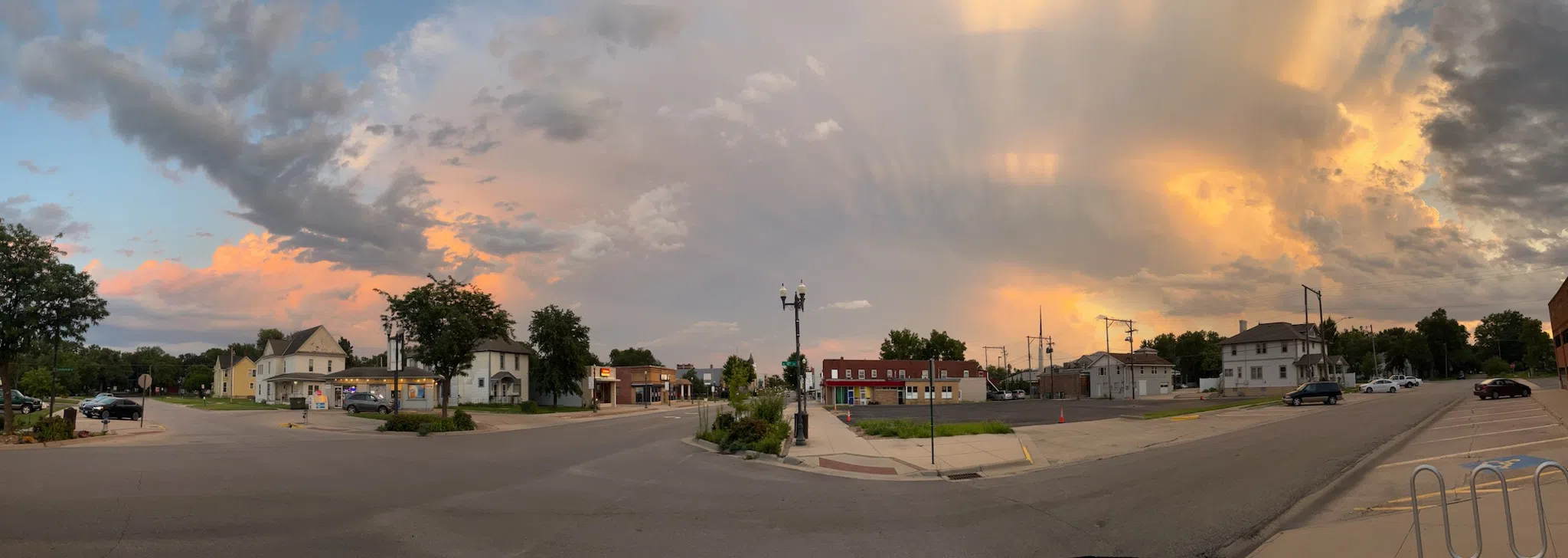 WEATHER: Pockets of heavy rainfall develop Thursday evening