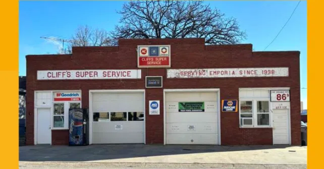 Cliff's Super Service for sale