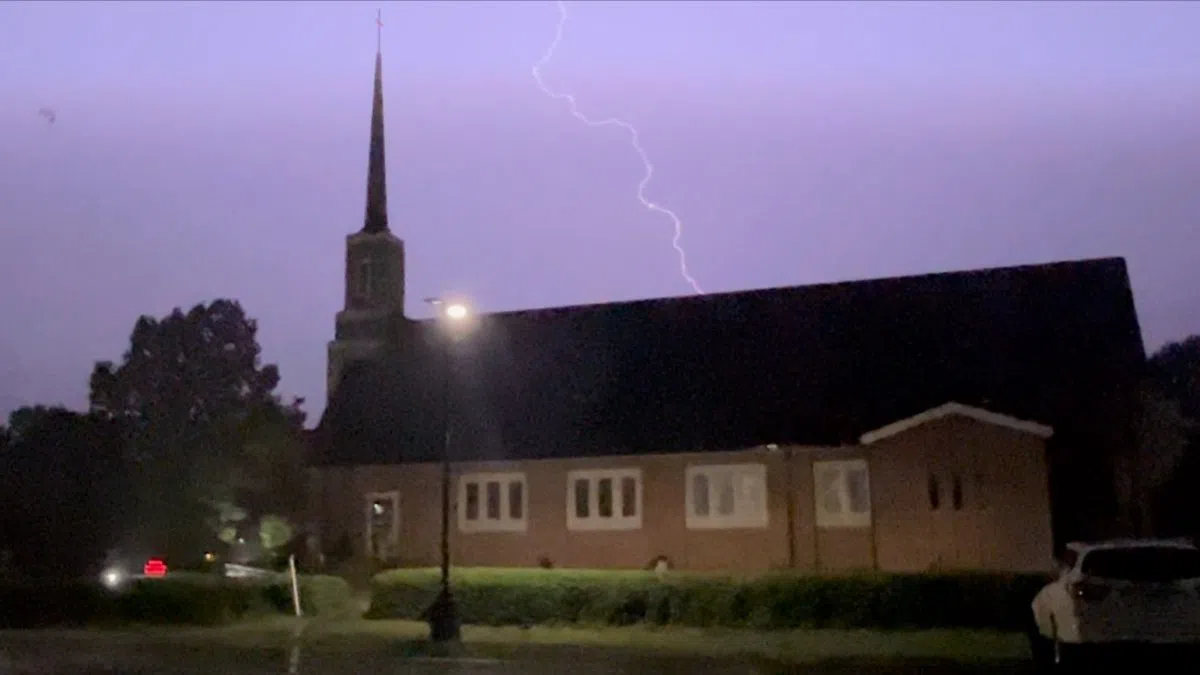 WEATHER: Most of Olpe and Neosho Rapids are without power due to storms