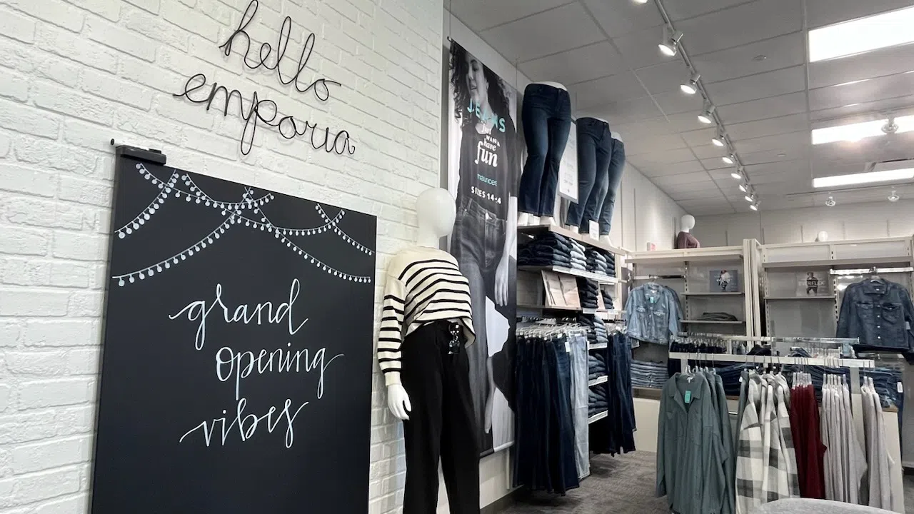 Maurices officially open at Pavilions