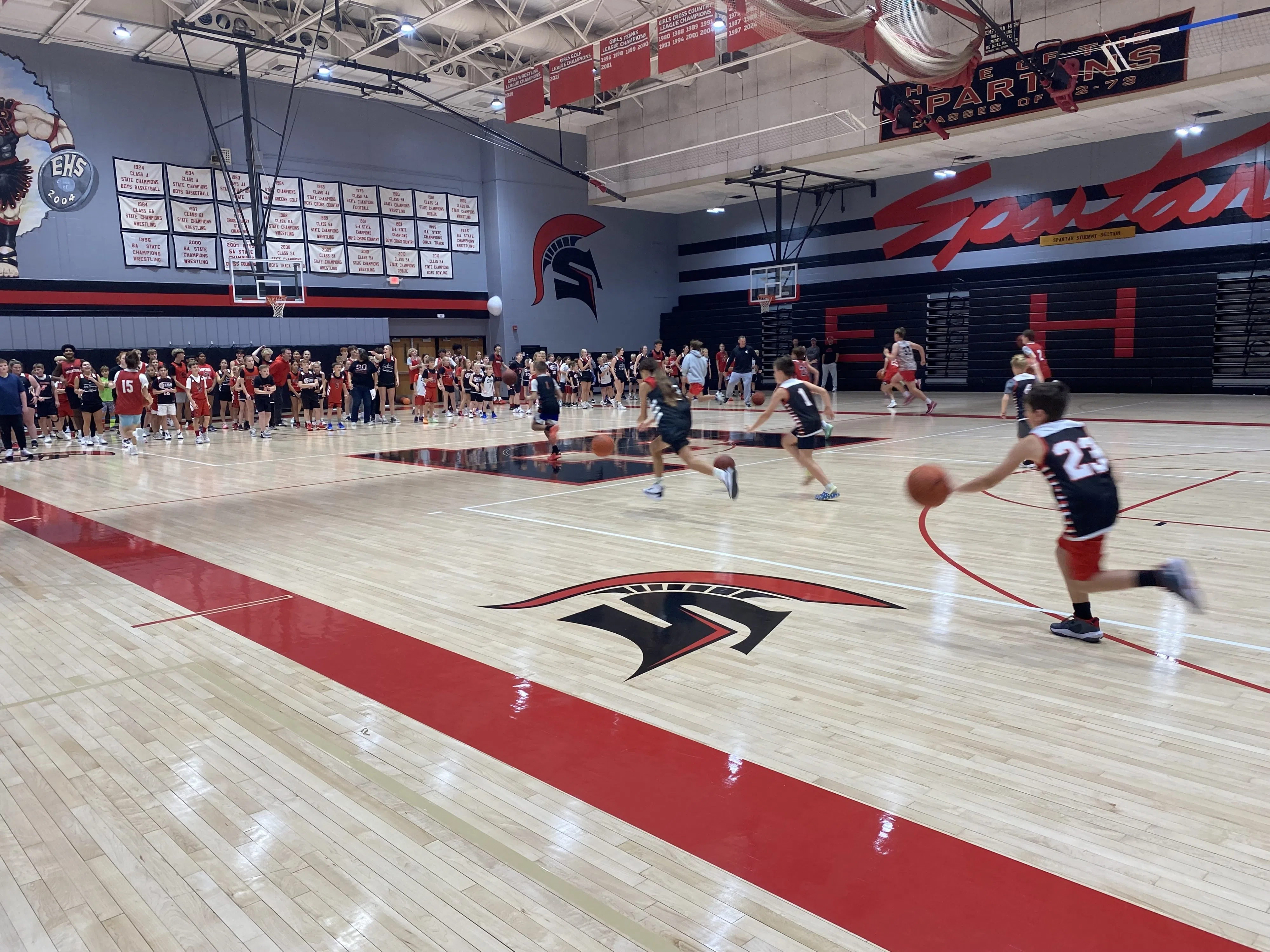 Emporia High basketball teams hold Meet The Spartans