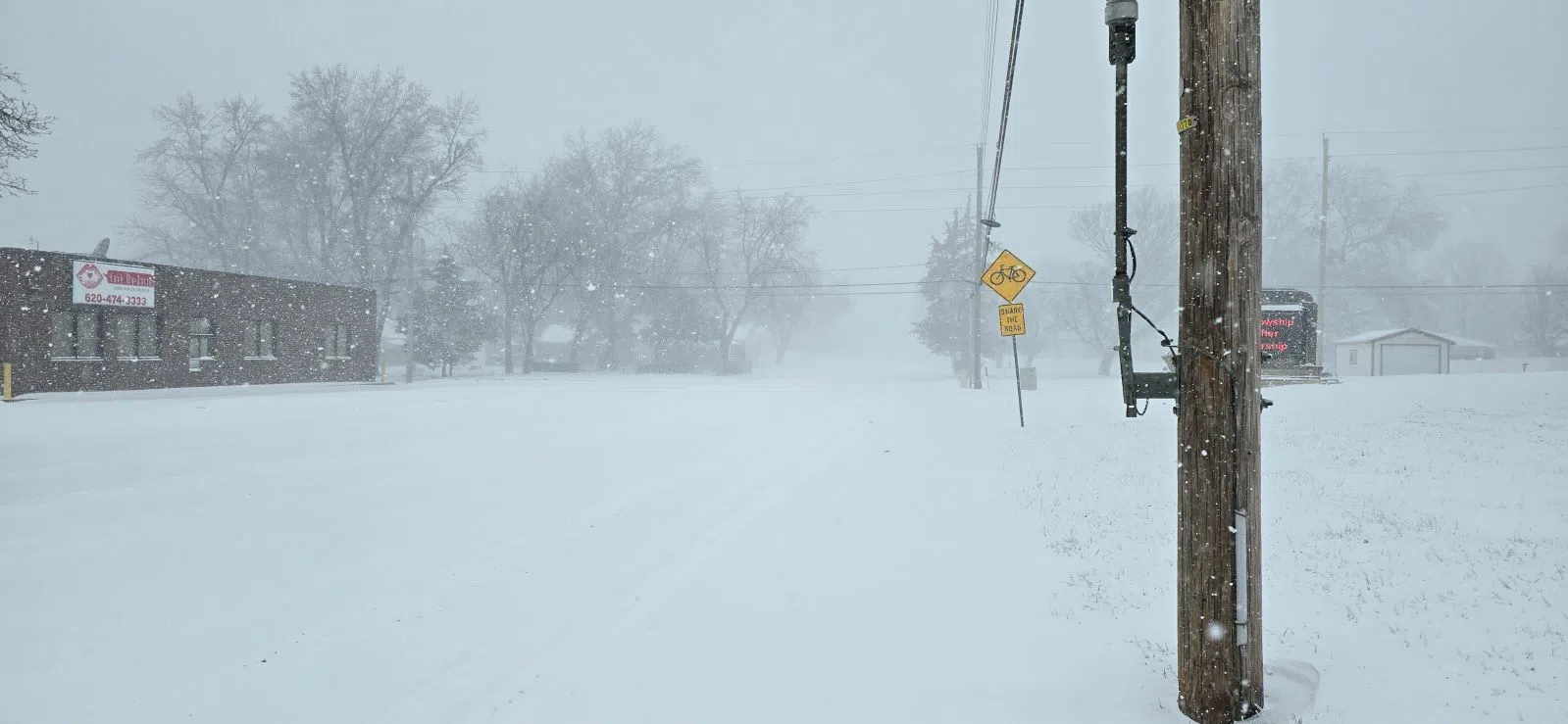 WEATHER: Travel discouraged across the state of Kansas for next 36-48 hours as winter storm continues to impact major highways