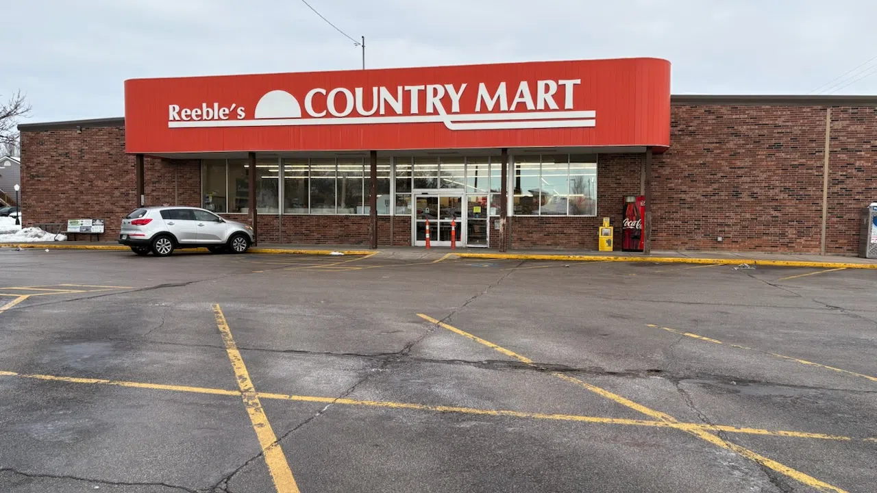 With additional support to be added Tuesday, Country Mart plans Wednesday reopening