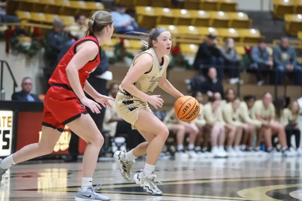 Gilpin's 22 Helps ESU Hold Off Jennies while Hornet Comeback Falls Short Against Mules