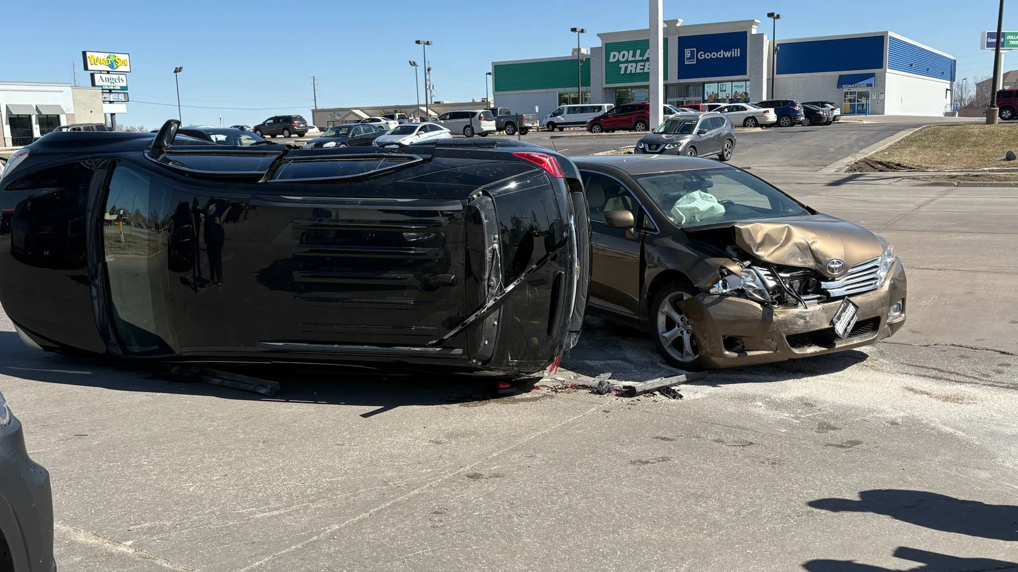 One driver cited after three-vehicle wreck outside Emporia's Walmart