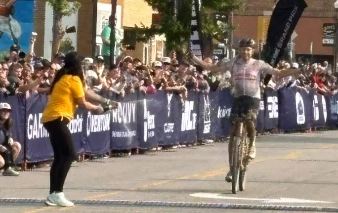 UNBOUND GRAVEL: Records rewritten for all four top-level race lengths