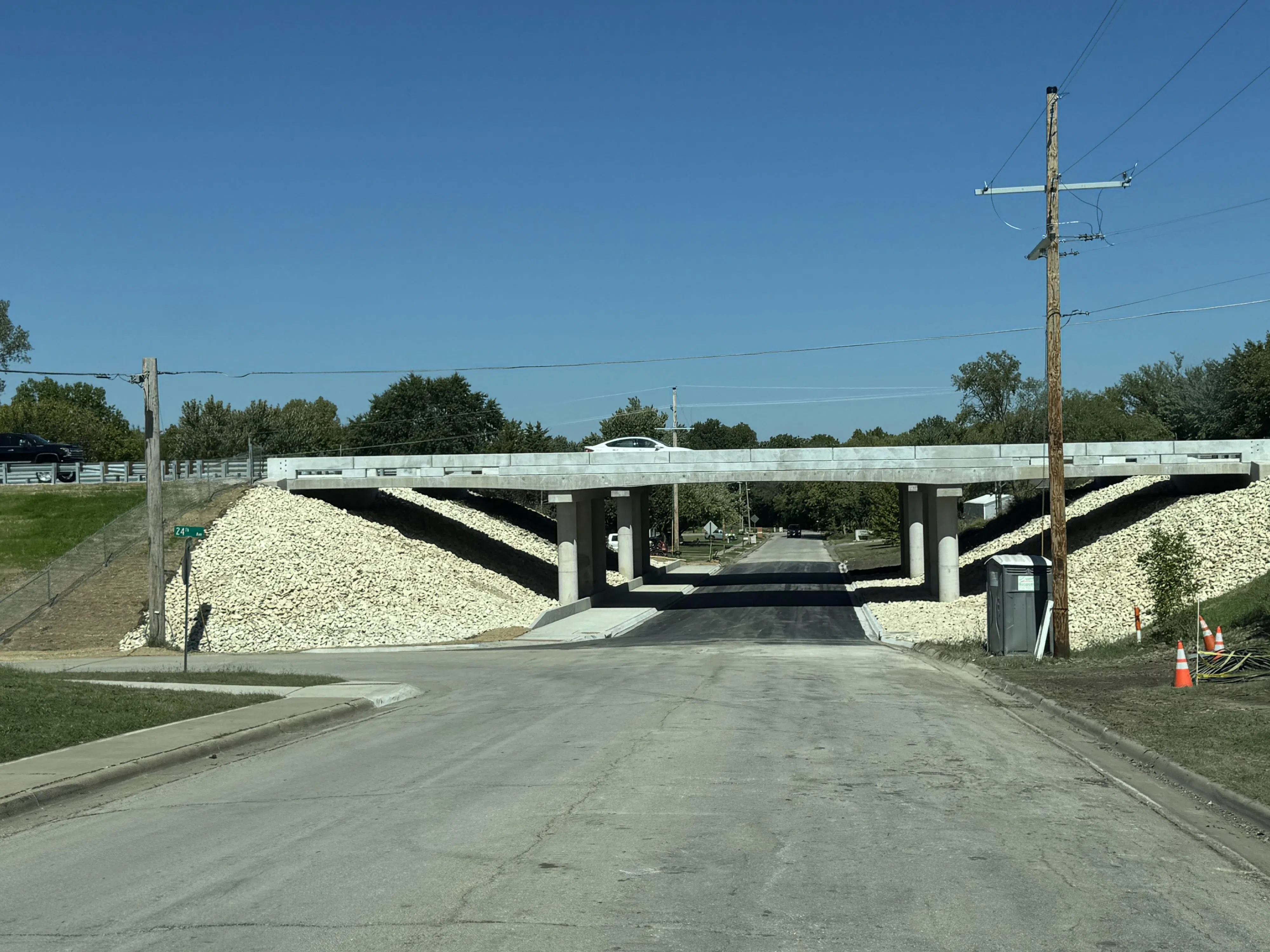 Minor cleanup still taking place, however, Lincoln Street and I-35 traffic are back to normal following completion of more than year-long bridge replacement