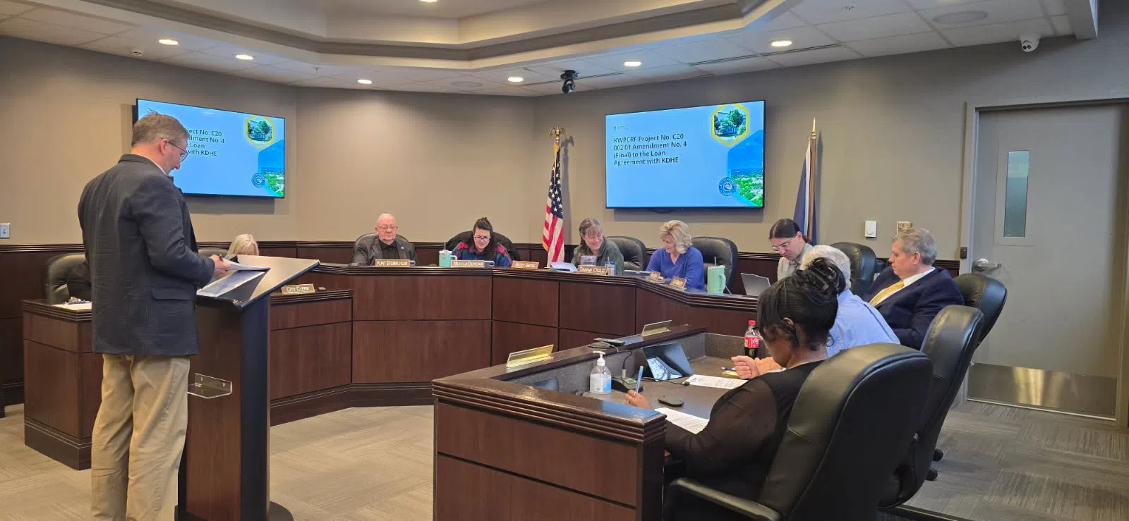 City commission considering cost saving traffic signal adjustments following results of recent KDOT survey