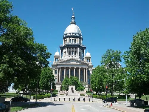Illinois Senate Moves Some Of 'Grand Bargain' Forward 