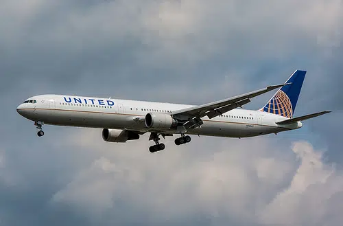 Chicago Aviation Officer Claims 'Minimal Force' In United Flight 