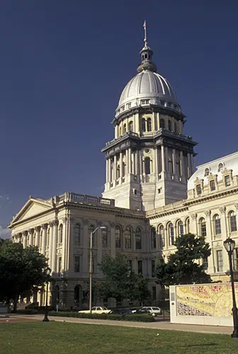 Illinois Comptroller Says Tax Increase Vote Sent 'Strong Message' 