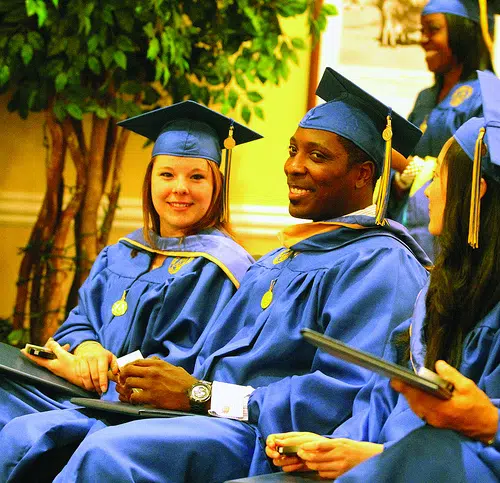 Report: 46-Percent Of Illinois High School Grads Leave For College 