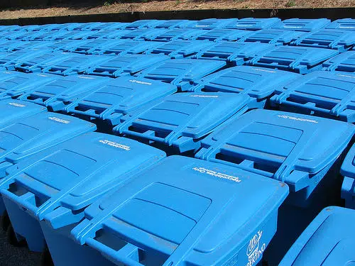 Howard Buffett Helps Macon County Start Recycling Center
