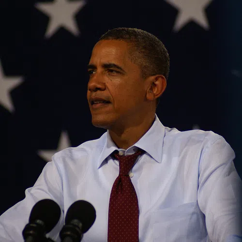 President Obama To Highlight Midterms With U Of I Award Speech