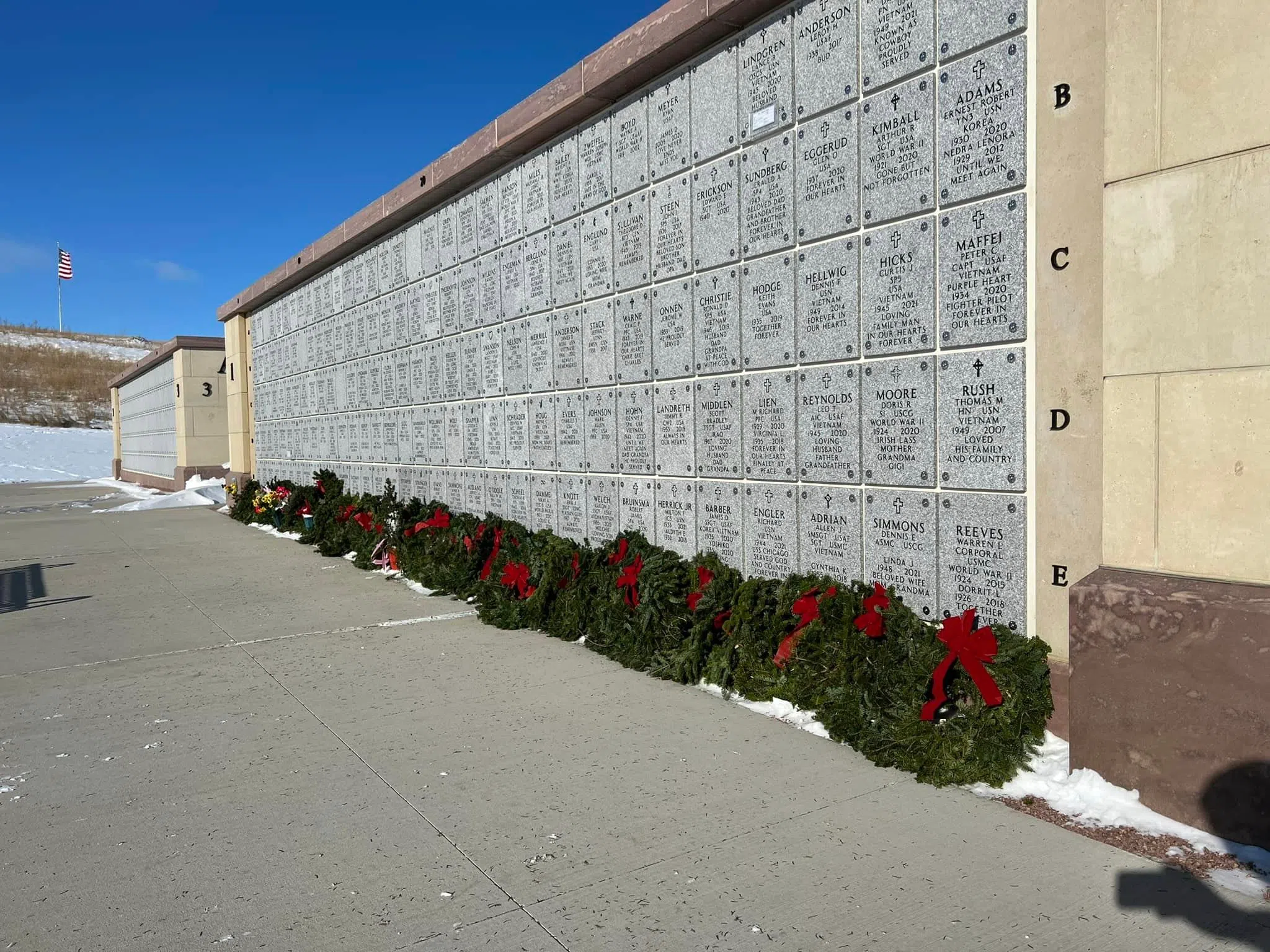 Wreaths Across America ceremony planned for Sioux Falls Veterans