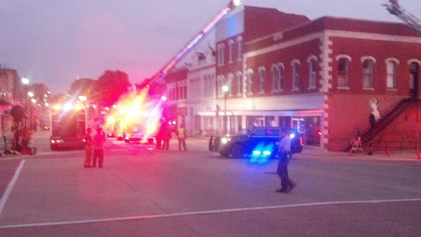 Emergency crews in downtown Vandalia this morning for apparent building collapse
