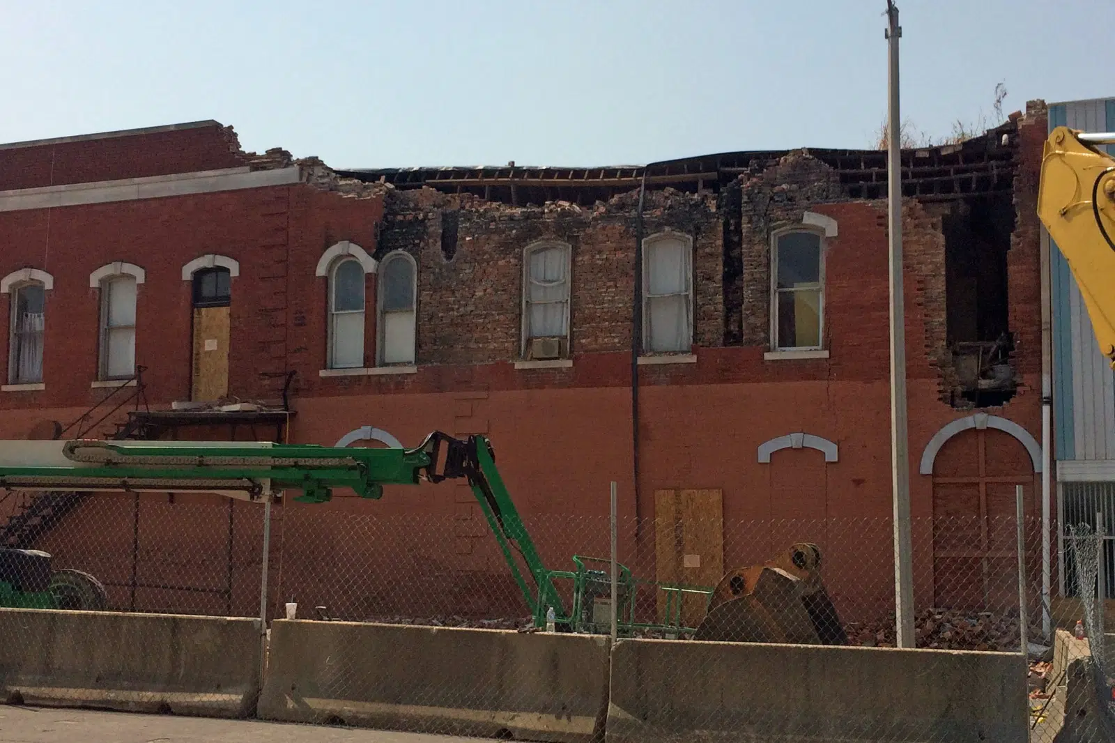 Demolition work progressing on downtown buildings 