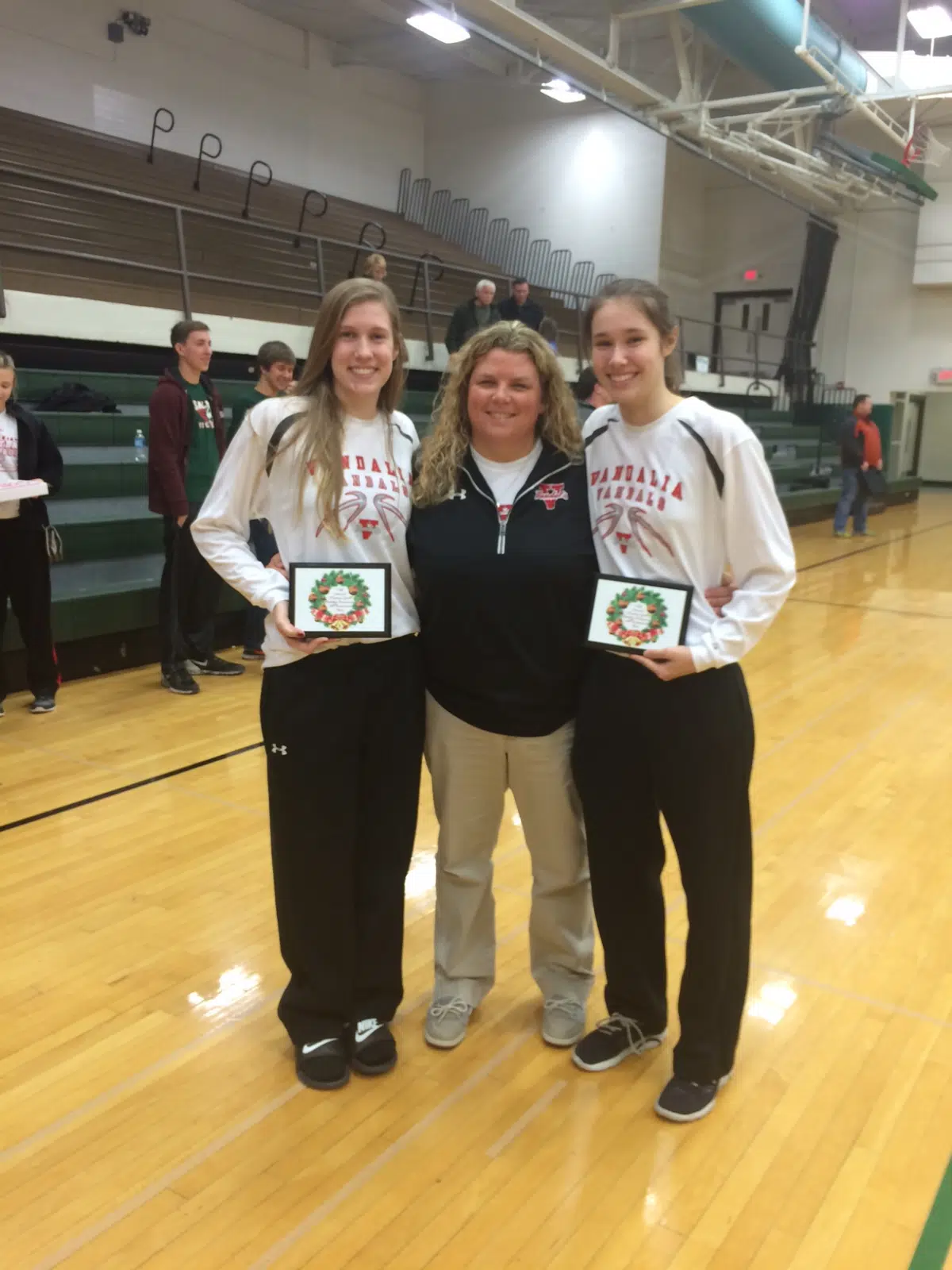Lady Vandals place 2 on All Tournament Team at Mattoon 