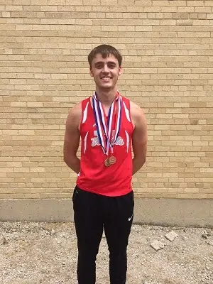 Vandals Curtis Gordon is Class 1A State Champ in Pole Vault 