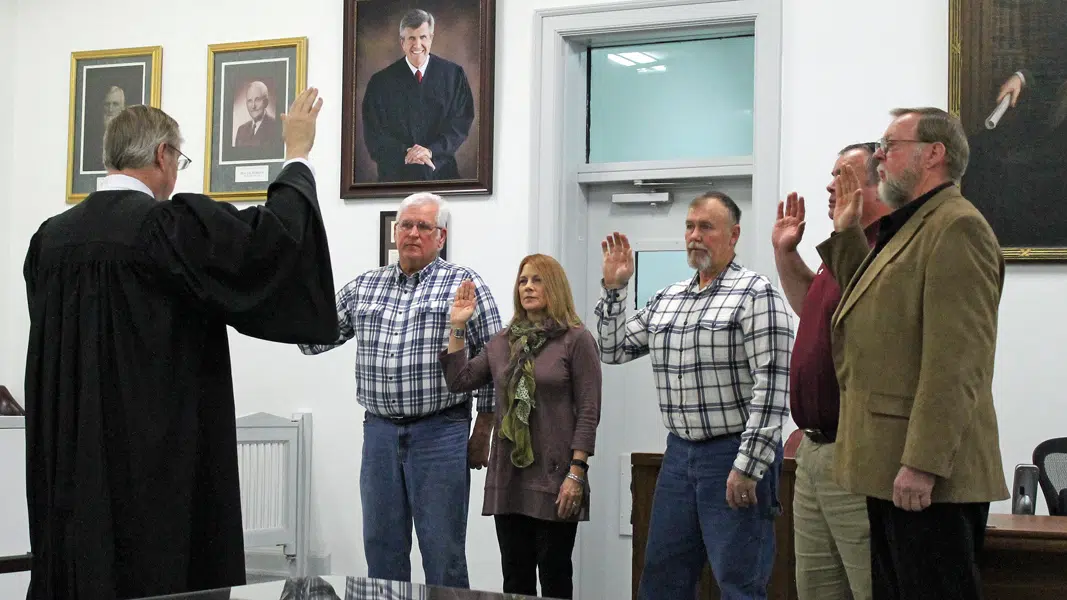 New Fayette County Board Members Sworn In On Monday