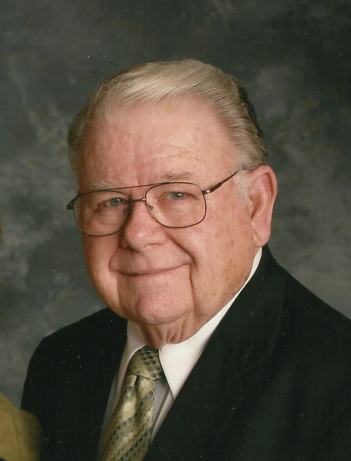 Rev. Robert William "Bob" Carter Jr.