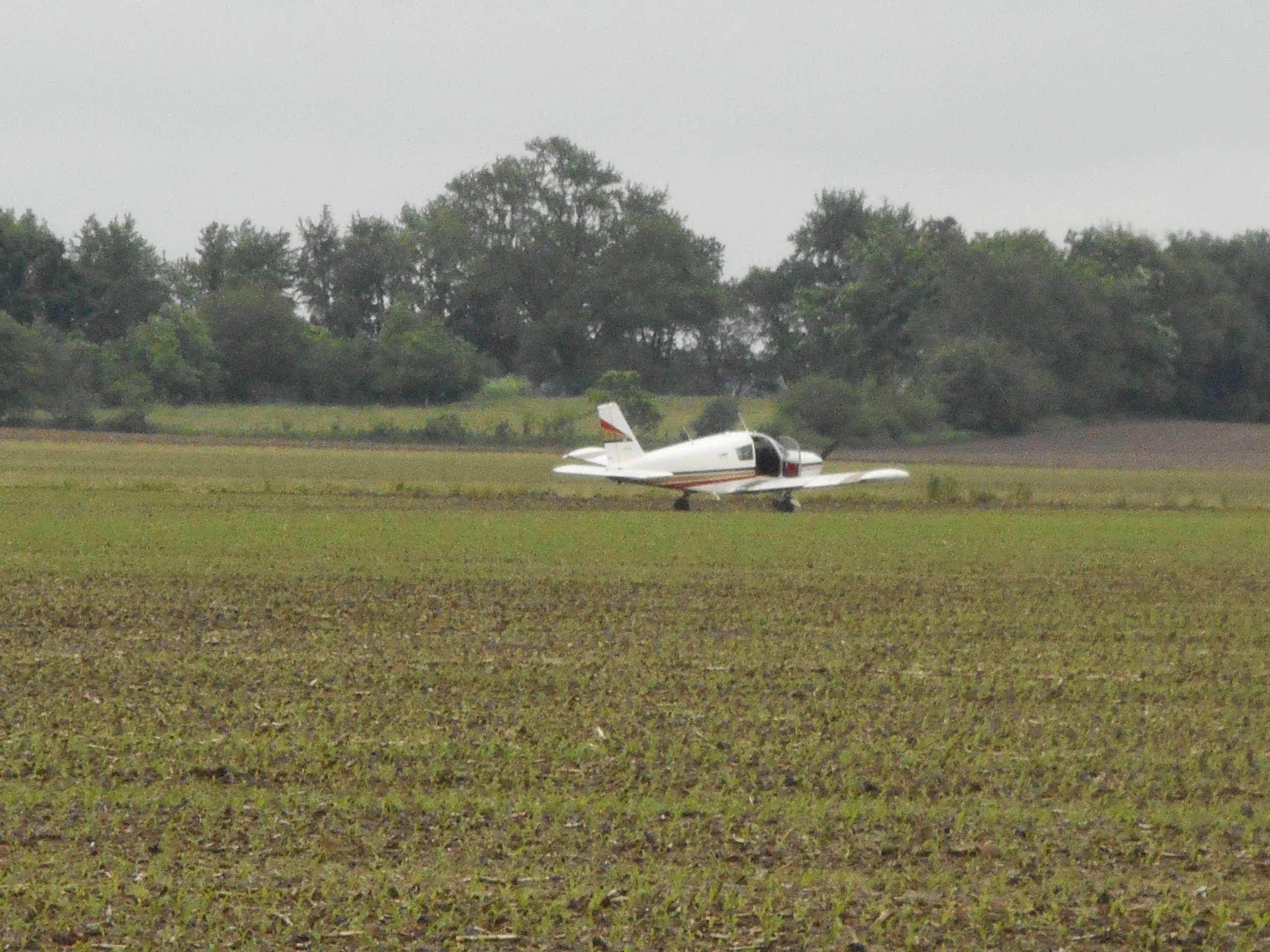 Fayette Co Sheriff's Office handles plane crash on Friday night, pilot suffered minor injuries