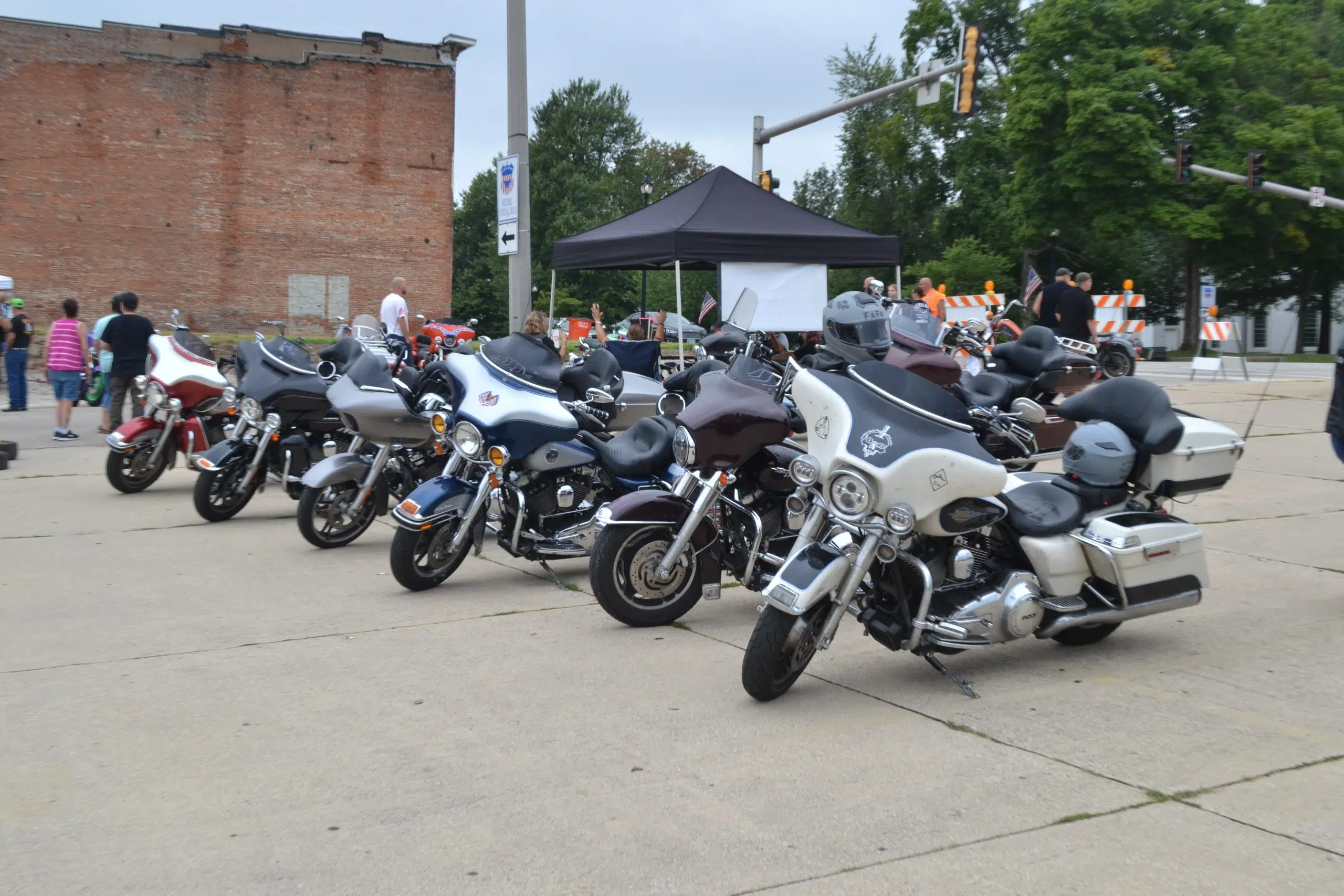 Photos from Cages Labor Day Bike Show