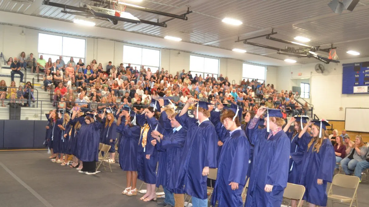 St. Elmo High School Graduation Held on Saturday Evening | Vandalia Radio