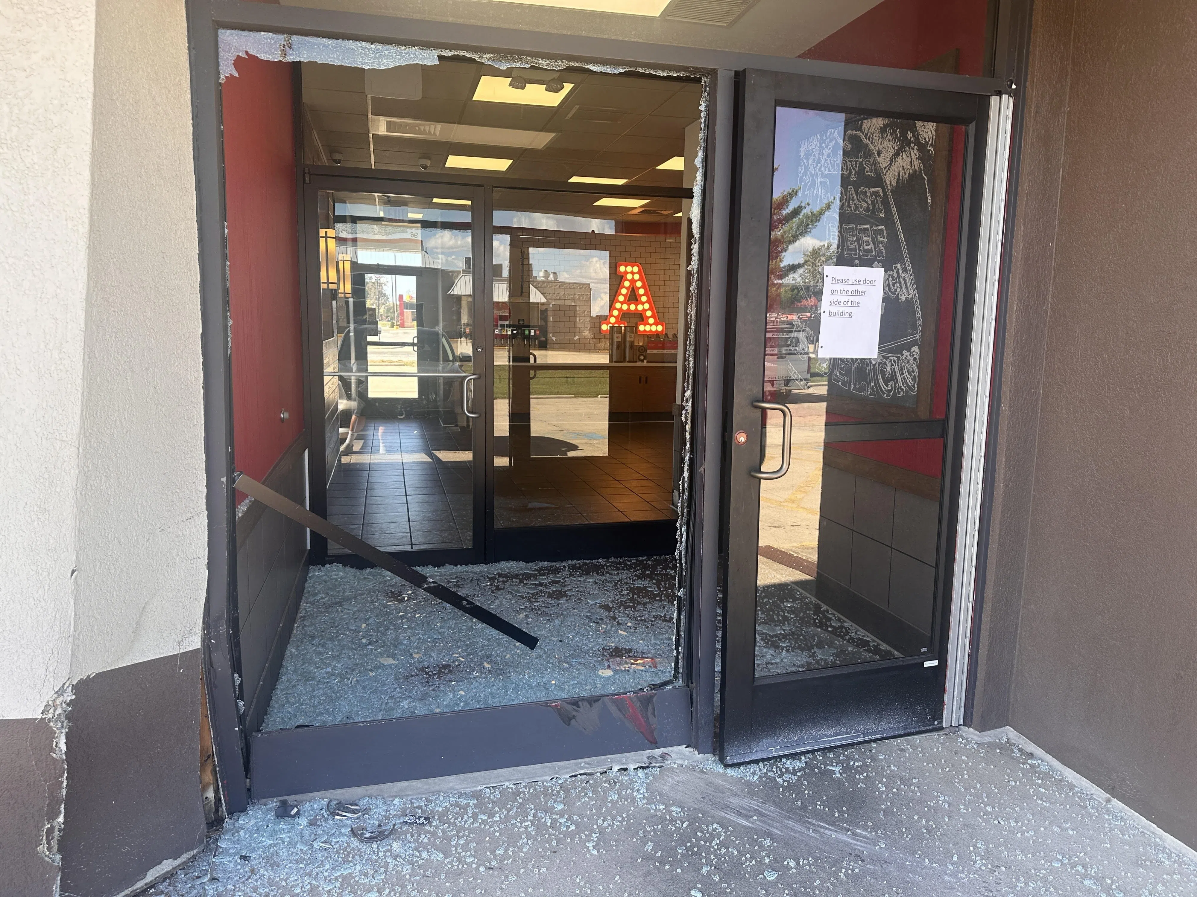One Vehicle Accident leads to damage to the front of Arby's in Vandalia