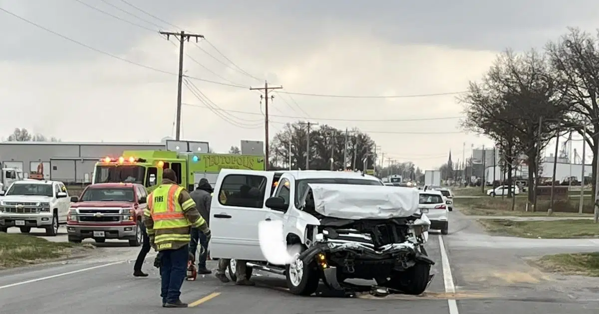 Teutopolis Fire Protection District Responds To Accident On Route 40