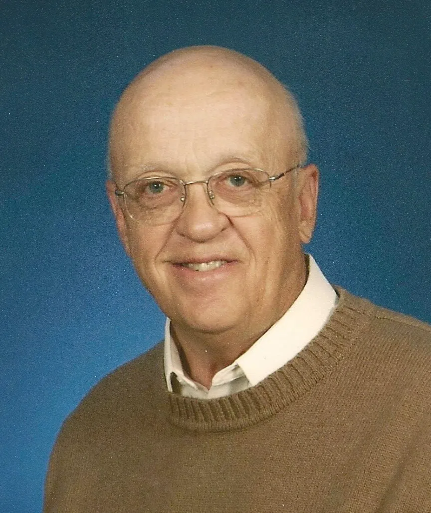 Daniel L. Hargis, 82 Effingham Radio
