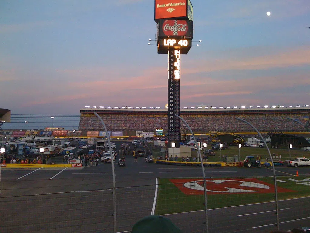 DraftKings and NASCAR Announce Agreement For North Carolina Owensboro