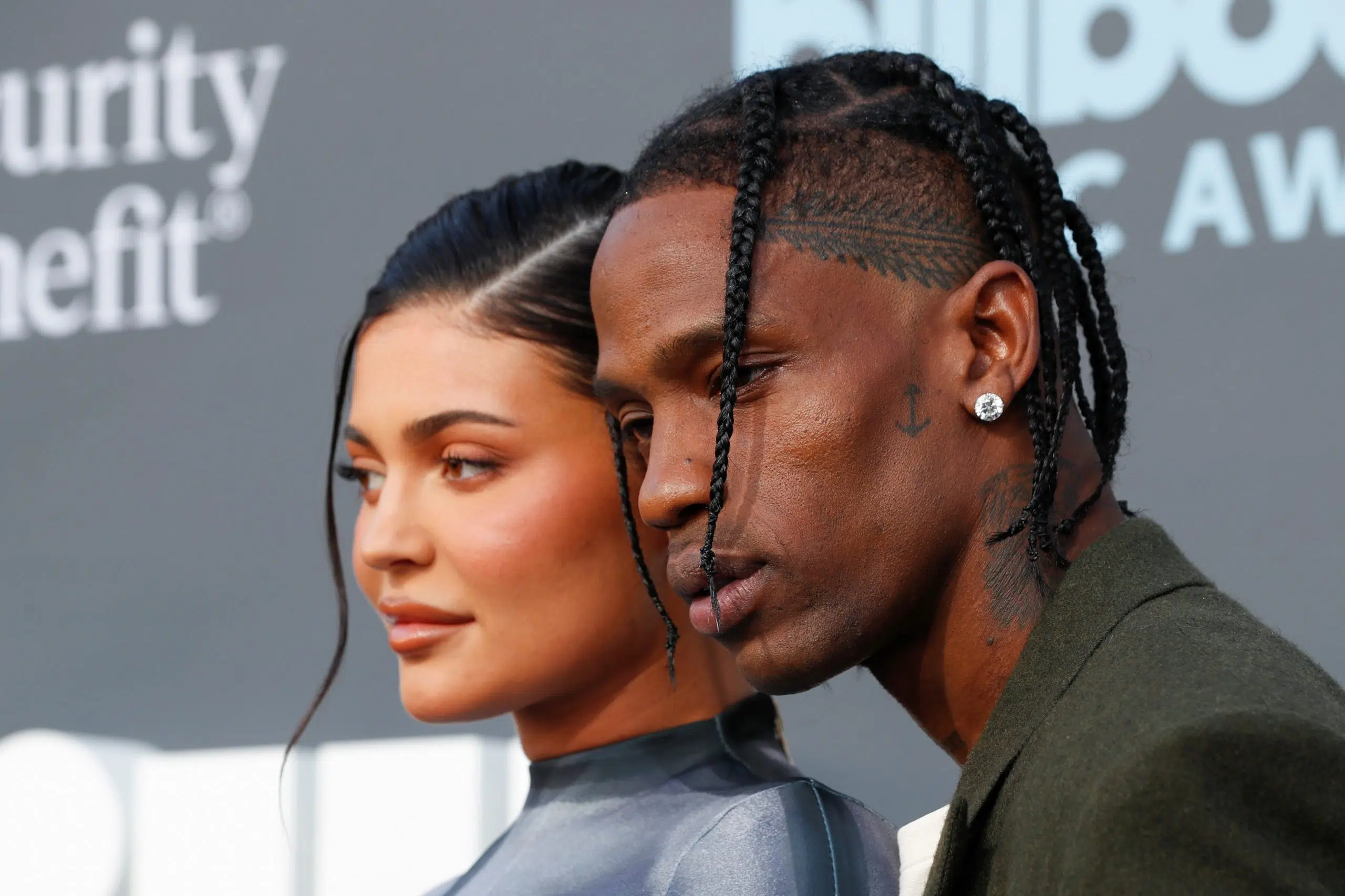 17 Thoughts I Had About Kylie Jenner and Travis Scott Changing Their Baby's  Name