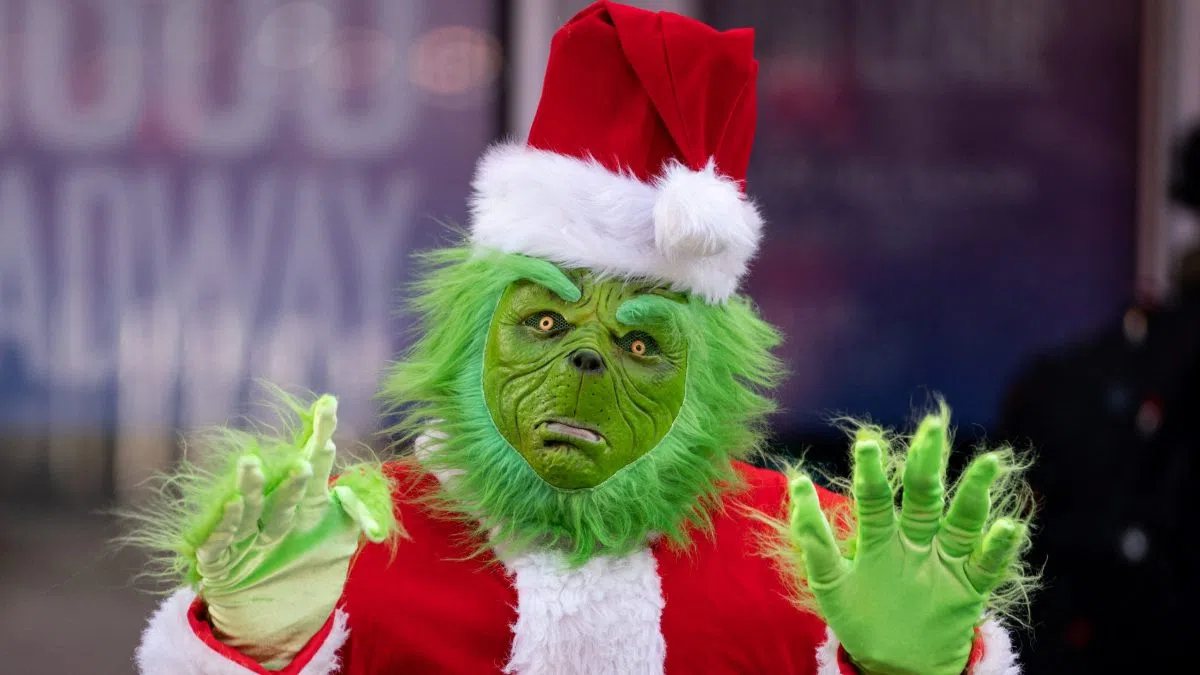 Tis The Grinch Holiday Talk Show Trailer 