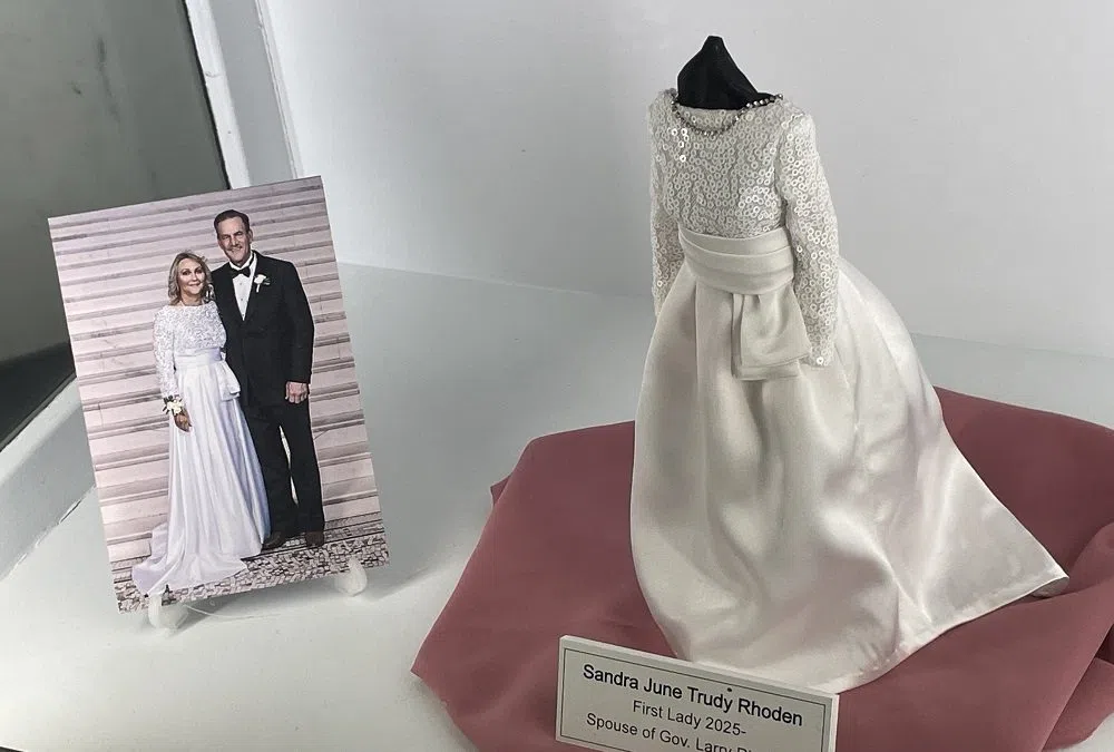 Replica of First Lady Sandy Rhoden's inaugural gown unveiled at South Dakota State Capitol