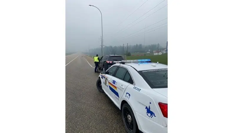 Fox Creek RCMP respond to speeding past support crews along Highway 43