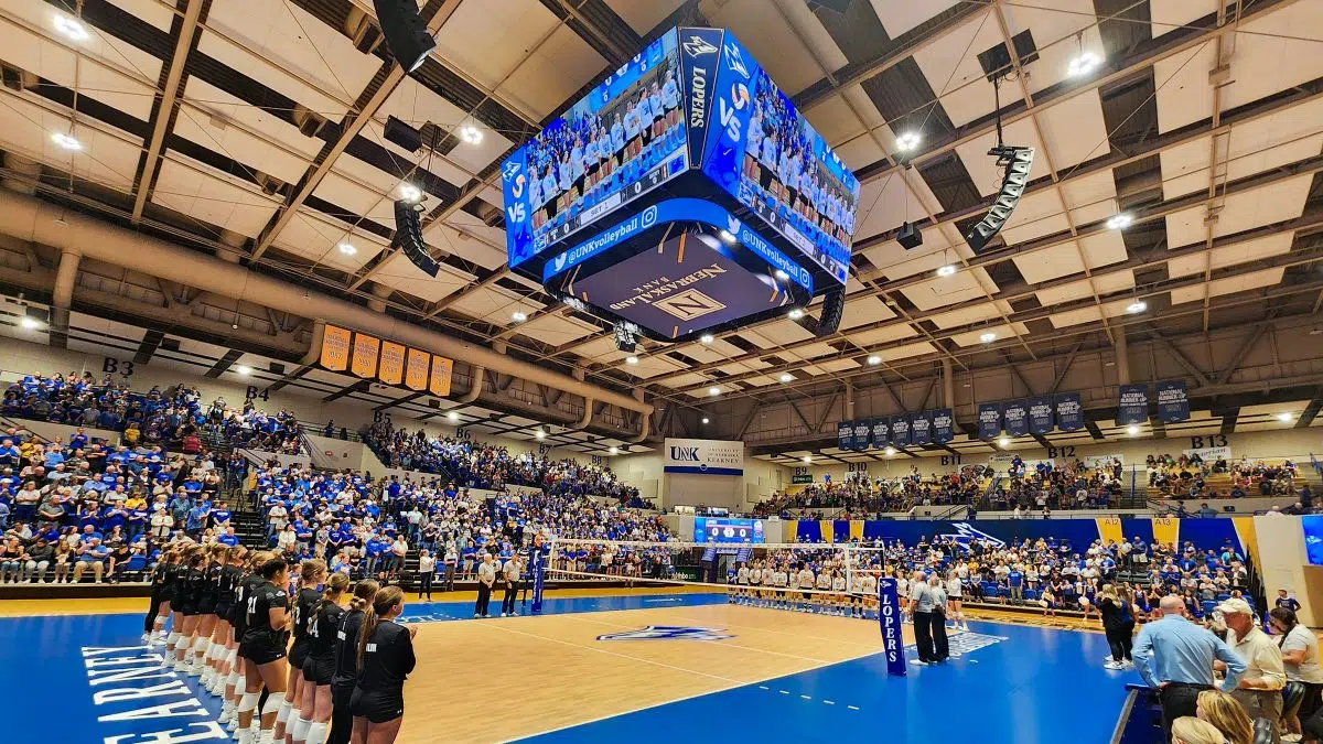 Alaska-Anchorage Aims at UNK Attendance Record | Y102 ...