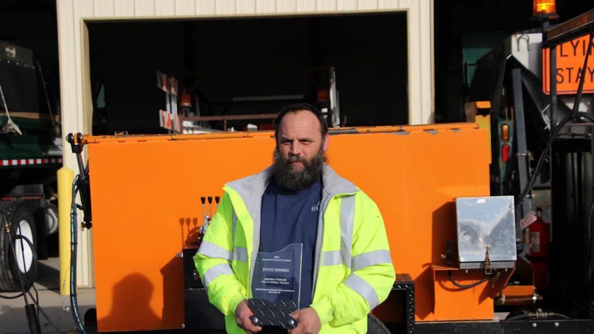 City of Hastings mechanic earns award for constructing homemade asphalt