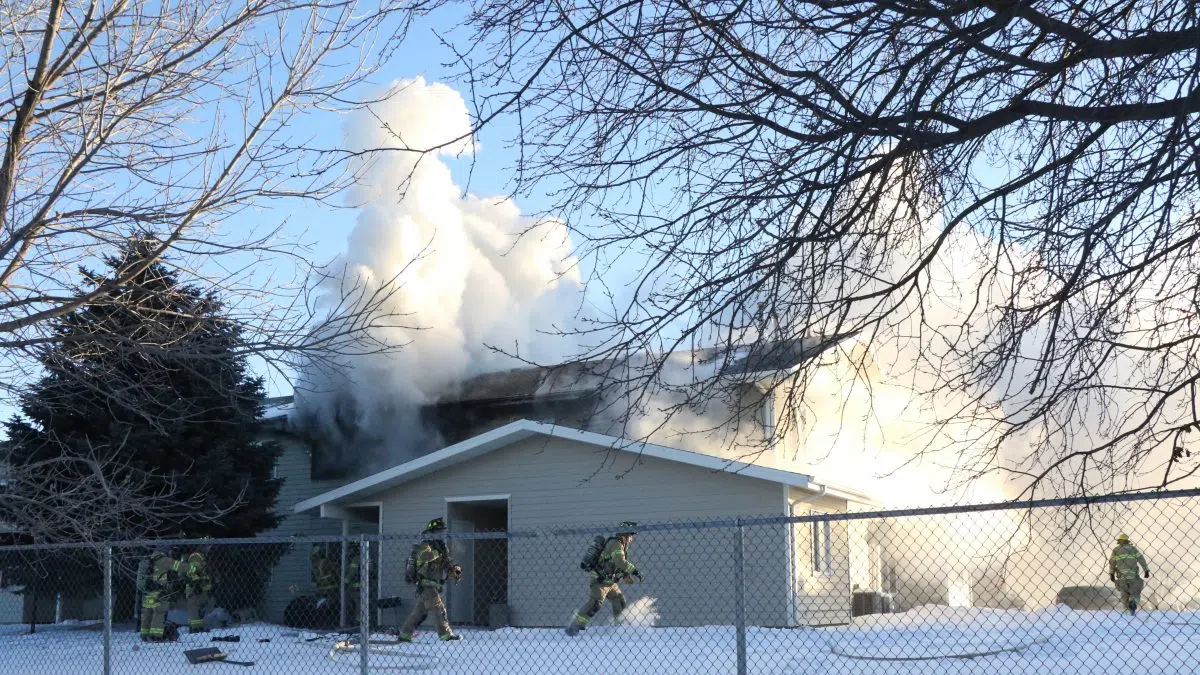 Kearney Firefighters Respond To Blaze At Centennial Park Apartments ...