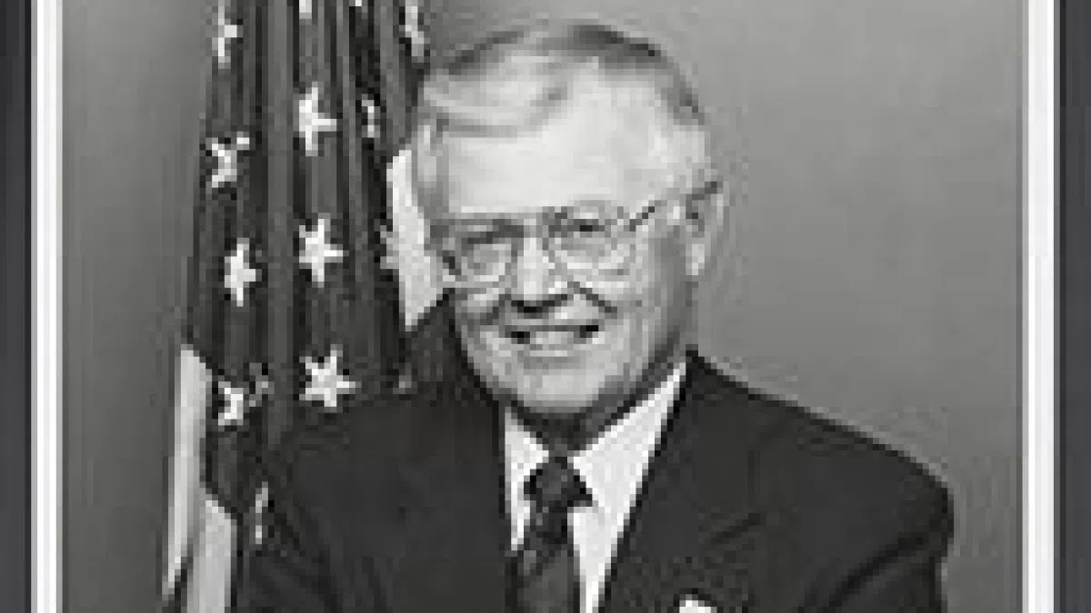 Smith, Ricketts introduce legislation to rename Lexington post office