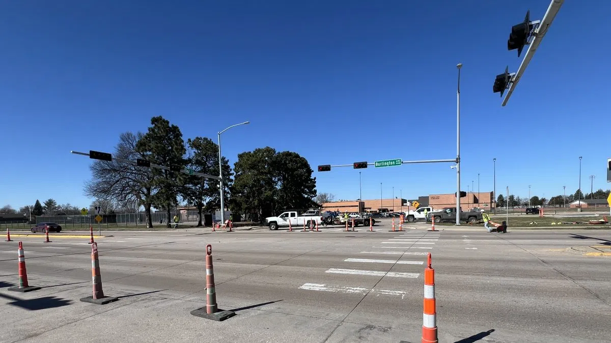 NDOT’s traffic signal upgrade work moves to North Shore Dr. in Hastings ...