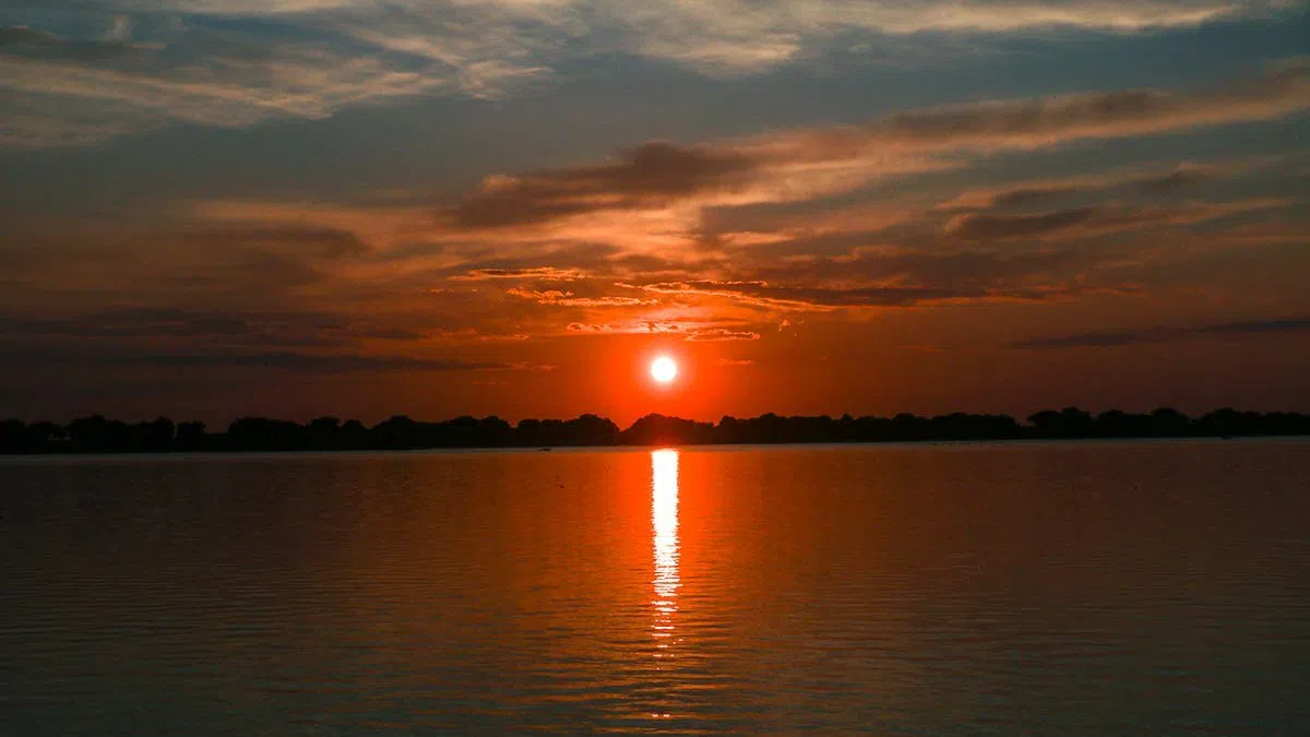 E. coli levels close Gremlin Cove Beach at Harlan County Lake