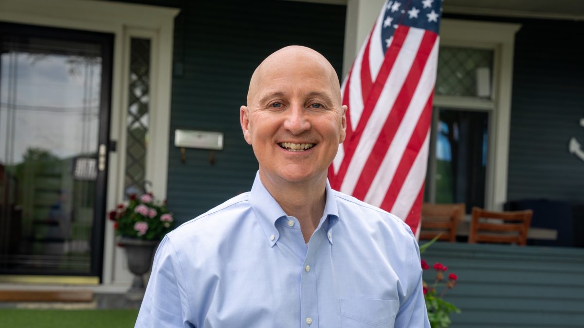 U.S. Sen. Pete Ricketts participates in Harvest of Harmony Parade