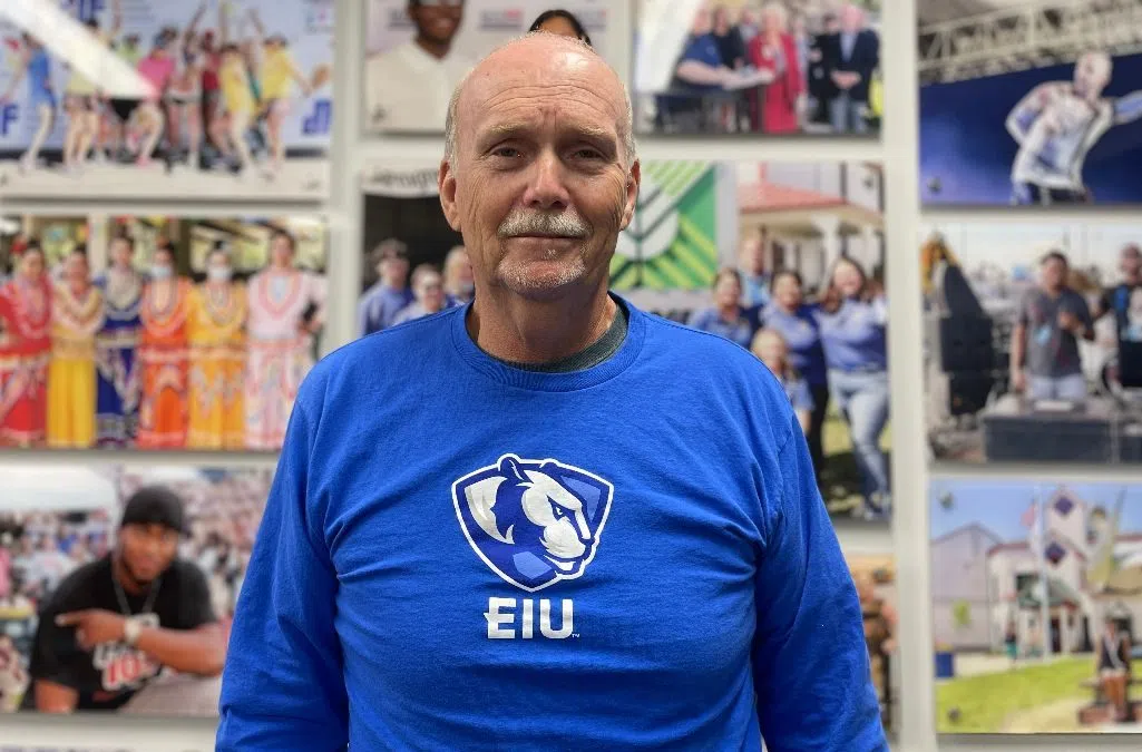 LISTEN Dave Davis on Soy City Buzz on First Mid Monday