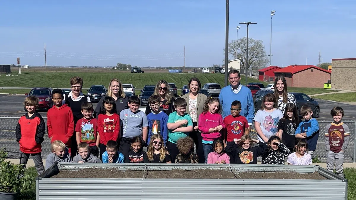 ADM honors Earth Day with STEM grant to WarrensburgLatham 2nd grade