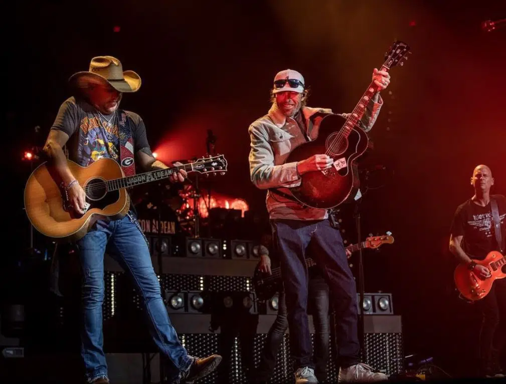 Toby Keith Makes Surprise Appearance at Jason Aldean's Show | Y106.5 -  Today's Best Country