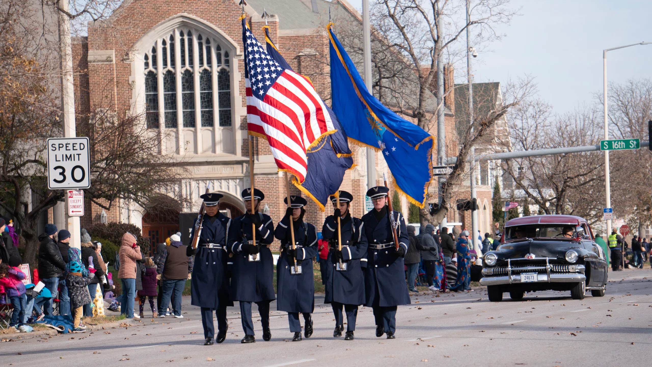 Daisy mountain veterans day parade 2024