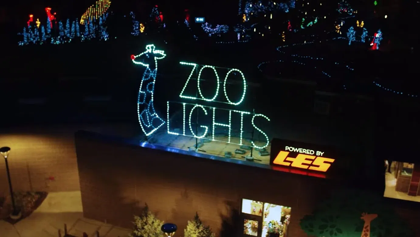 Lincoln Children’s Zoo Shines for Holiday Season, ‘Zoo Lights’ Tickets