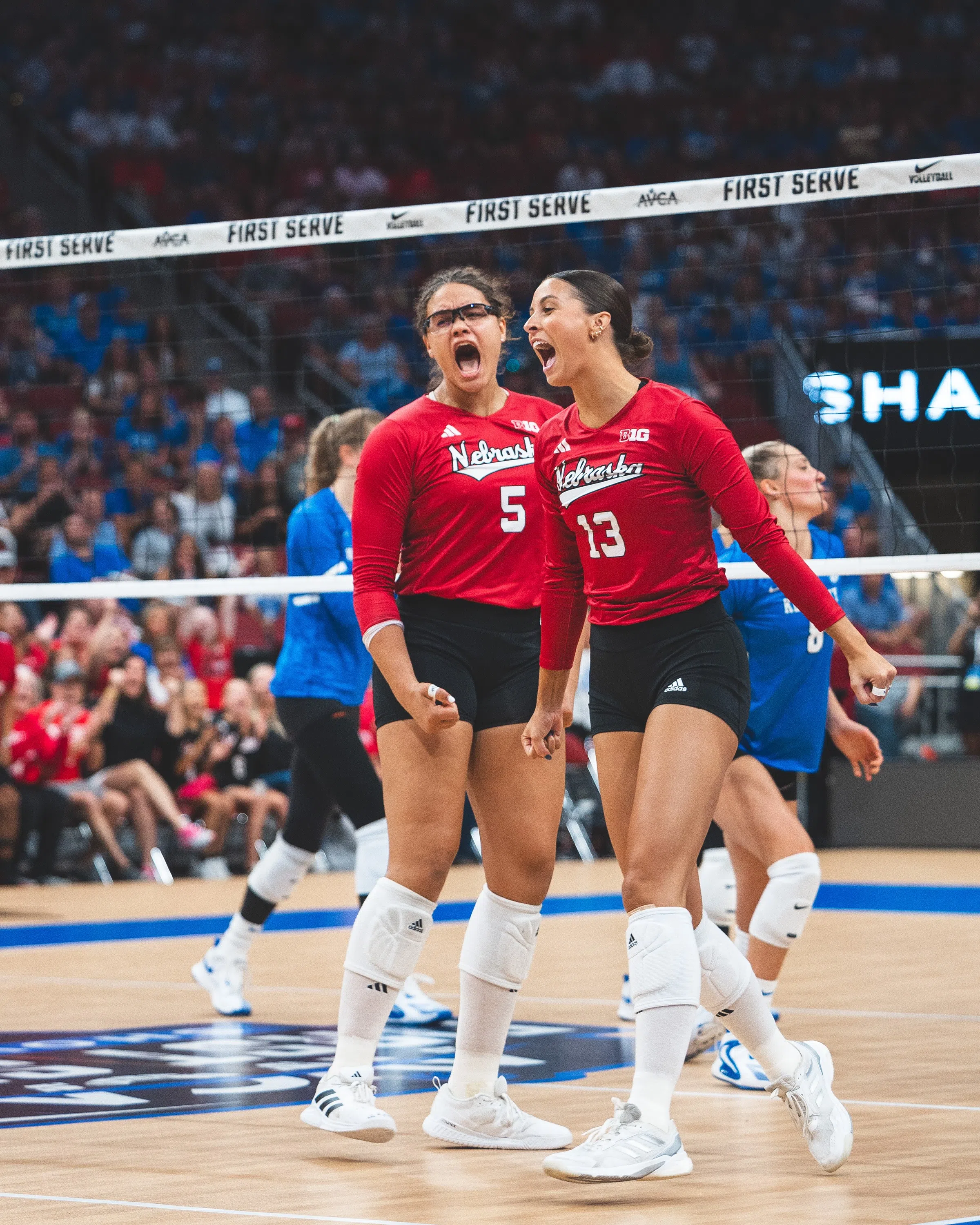 Nebraska Volleyball’s Middles Key to 2024 “Race for the Roses” 105.3